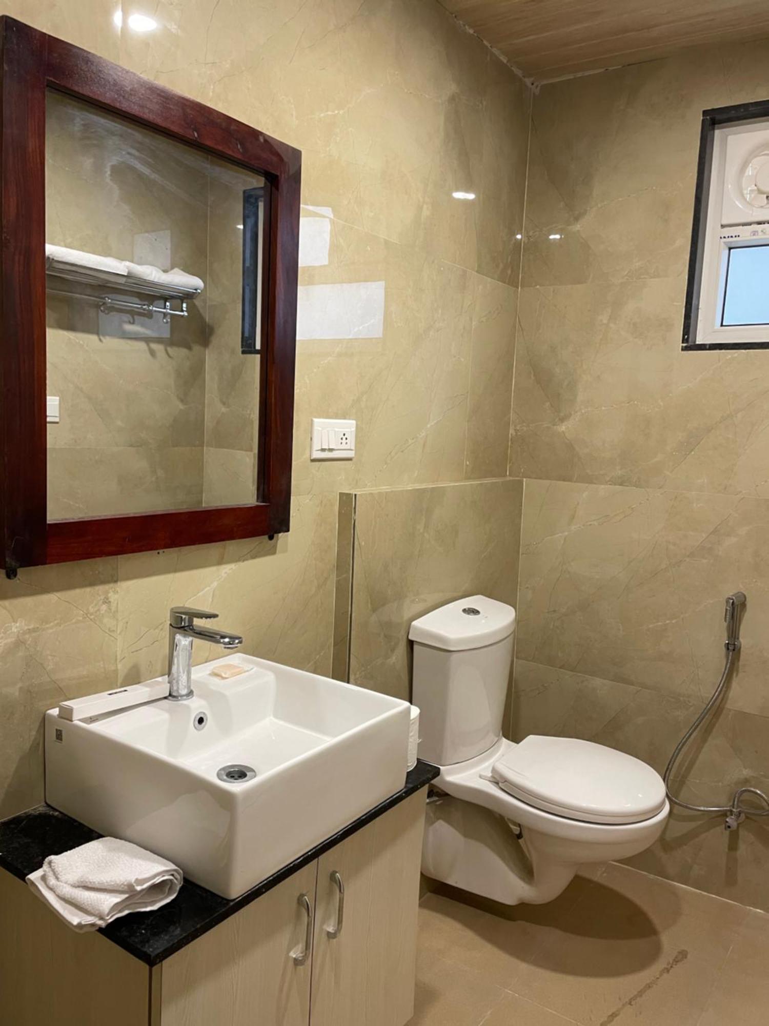 Vrindavan Greens Resort Udaipur Ngoại thất bức ảnh