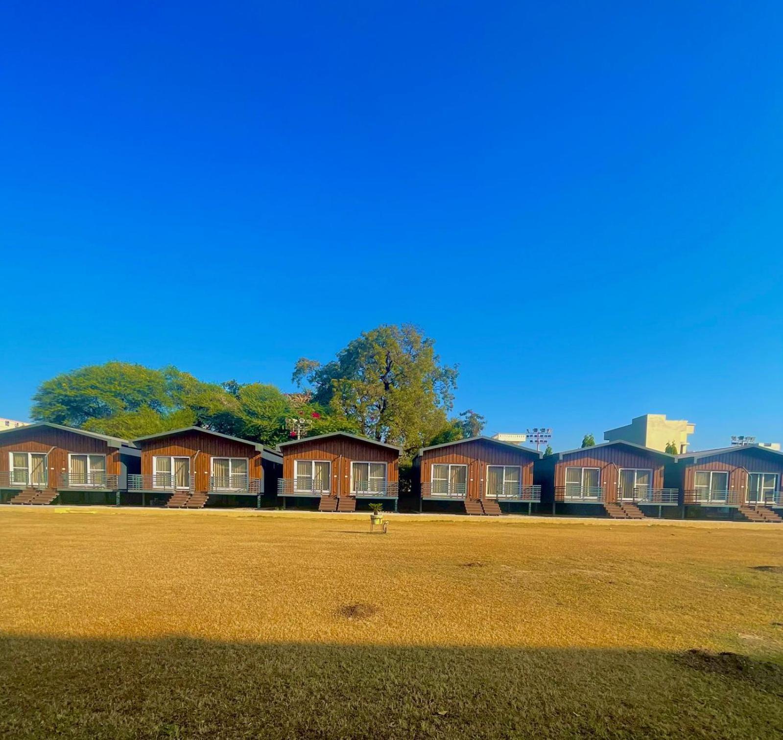 Vrindavan Greens Resort Udaipur Ngoại thất bức ảnh