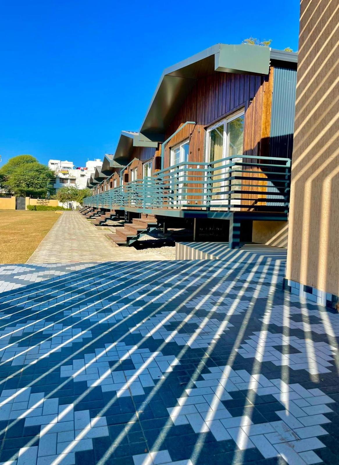 Vrindavan Greens Resort Udaipur Ngoại thất bức ảnh